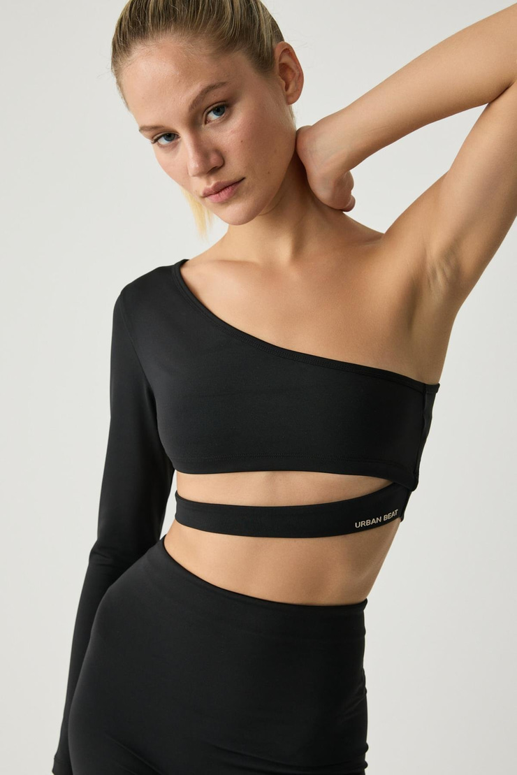 MIYA Kadın Tek Kol Açık Yaka Siyah T-Shirt