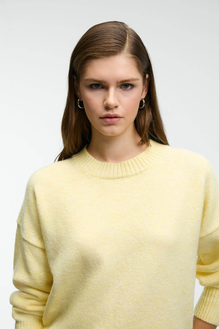 NANNA Kadın Oversize Fit Yumuşacık Kaşmir Tuşesinde Bisiklet yaka Kalın Triko Sarı Kazak