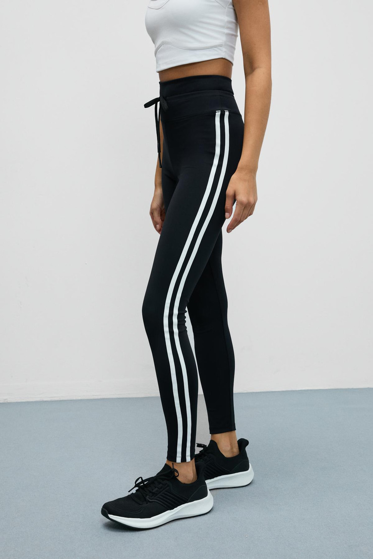 NORGIA Kadın Yumuşak Ve Esnek Dokulu Kontrast Biyeli Kordonlu Siyah - Beyaz Tayt