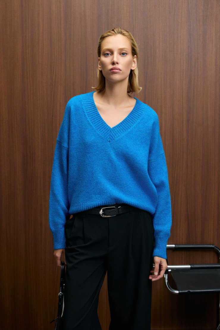 NORSHA Kadın V Yaka Yumşak Dokulu Relaxed Fit Triko Mavi Kazak