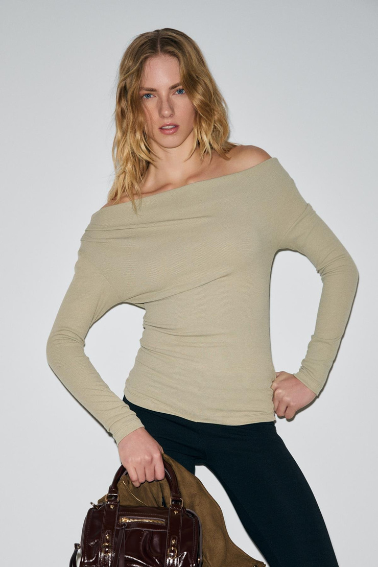 OLIVIENN Kadın Omuzu Açık Asimetrik Yakalı Uzun Kollu Slim Fit Vizon Bluz