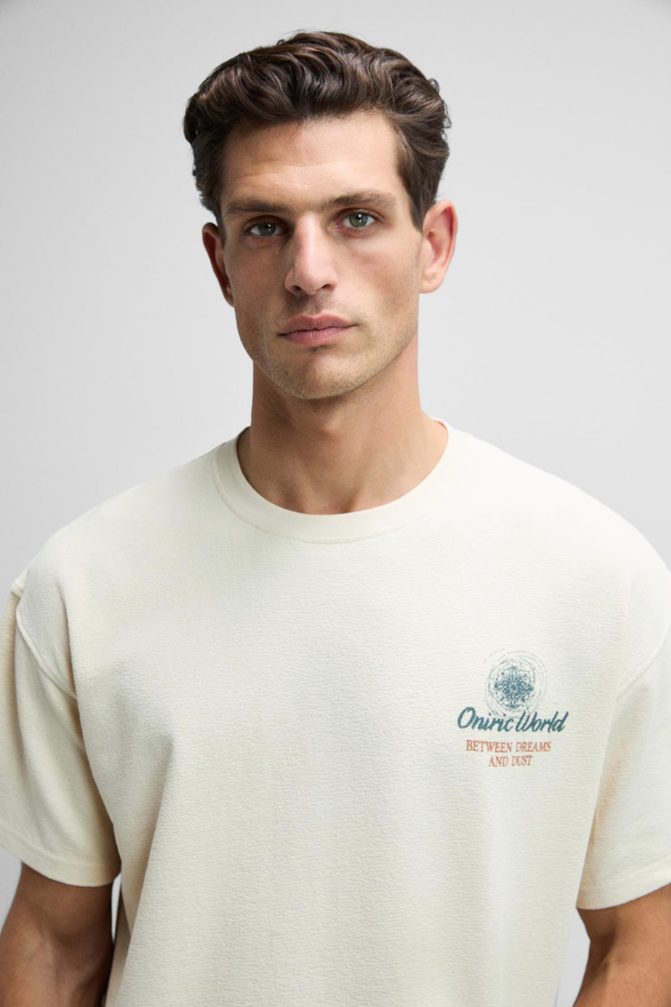 ONIRIC Erkek Göğsü Ve Sırtı Baskılı %100 Organik Pamuk Oversize Fit Bisiklet Yaka Krem T-Shirt