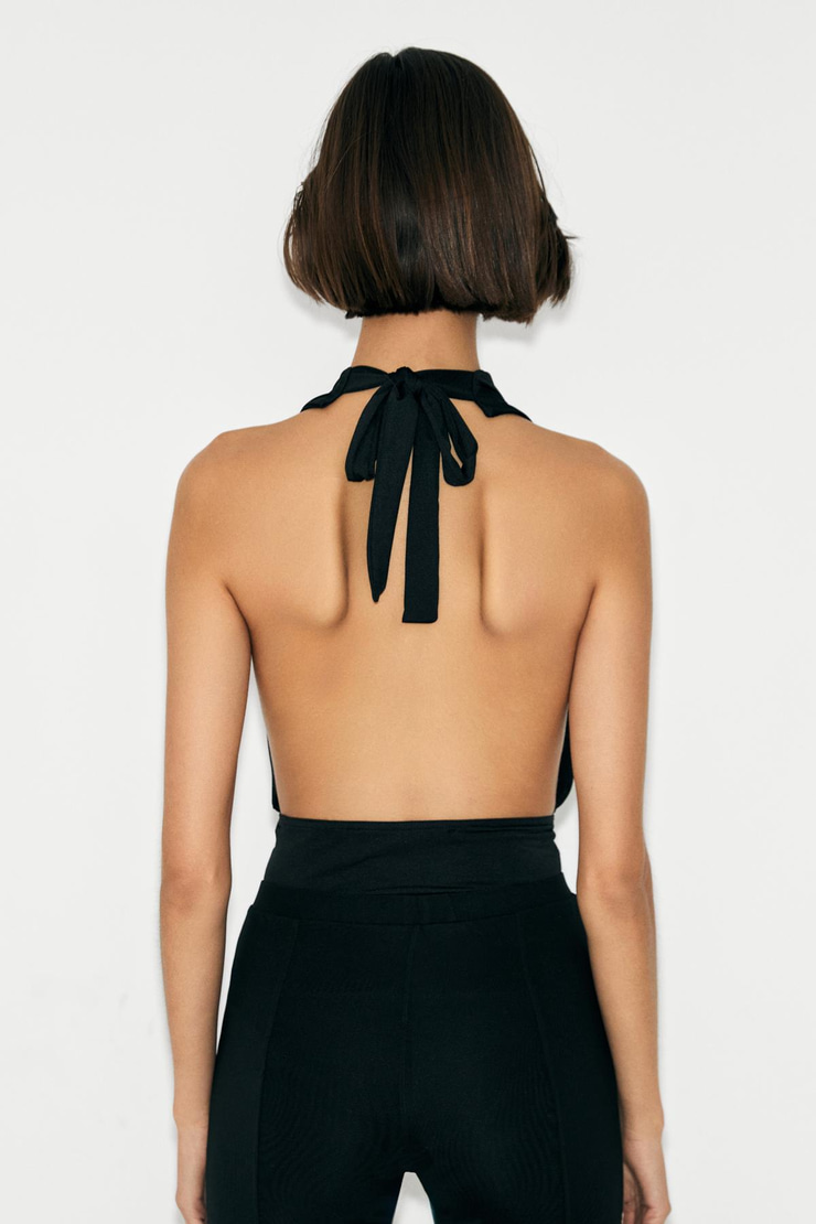 OPAL Kadın Degaje Yaka Boyundan Bağlamalı Sırtı Açık Alttan Çıtçıtlı Esnek Siyah Body