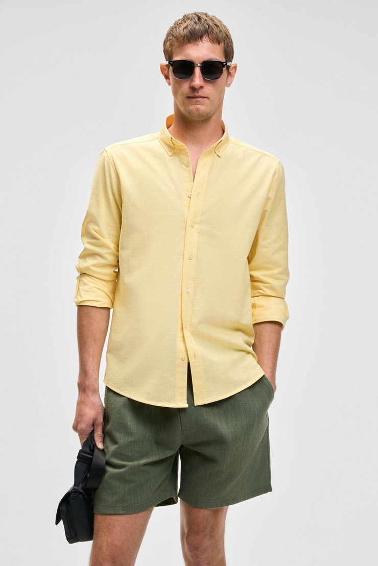PERTTU Erkek %100 Pamuk Slim Fit Dar Kesim Düğmeli Yaka Keten Görünümlü Flamlı Sarı Gömlek
