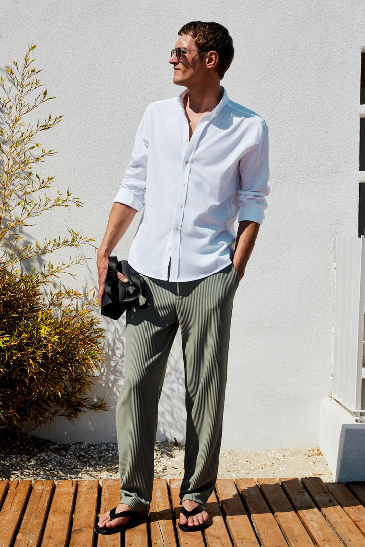 PERTTU Erkek %100 Pamuk Slim Fit Dar Kesim Düğmeli Yaka Keten Görünümlü Flamlı Beyaz Gömlek