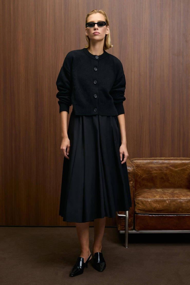 PUREZA Kadın Yuvarlak Yakalı Uzun Kollu Düğmeli Yumuşak Dokulu Regular Fit Triko Siyah Kazak