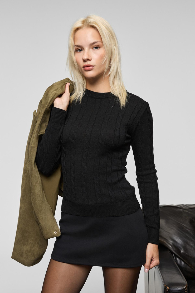 QUERIDA Kadın Yuvarlak Yaka Saç Örgülü Regular Fit Triko Siyah Kazak