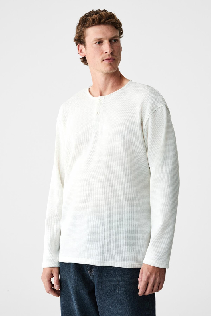 RENEW Erkek Organik Pamuklu Bisiklet Yaka Yarım Patlı Düğmeli Regular Beyaz Sweatshirt