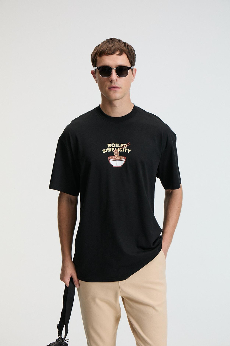 SNACK Erkek Oversize Fit %100 Pamuk Baskılı Yuvarlak Yaka Siyah T-Shirt