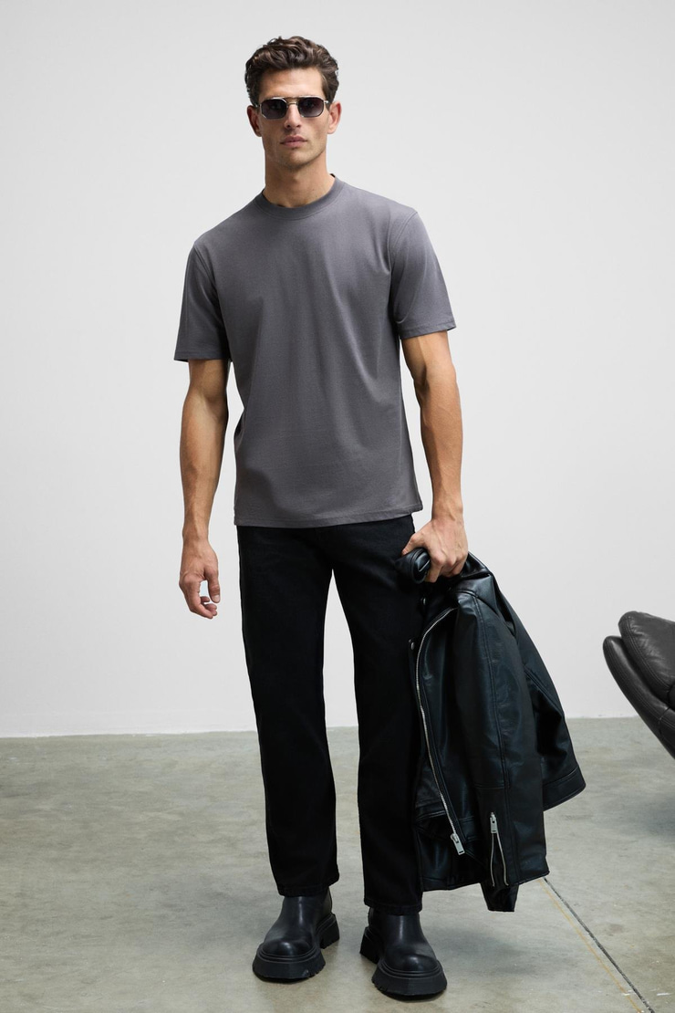 Solo Erkek %100 Organik Pamuklu Kalın Dokulu Comfort Fit Bisiklet Yakalı Antrasit T-Shirt