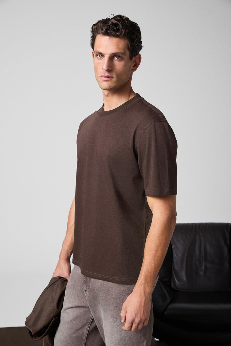 Solo Erkek %100 Organik Pamuklu Kalın Dokulu Comfort Fit Bisiklet Yakalı Kahverengi T-Shirt