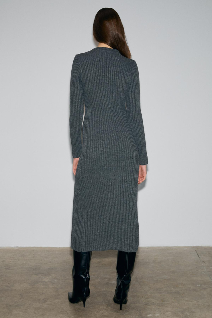 SOREYA Kadın Yuvarlak Yaka Çizgi Desenli Yırtmaçlı Slim Fit Triko Antrasit Elbise