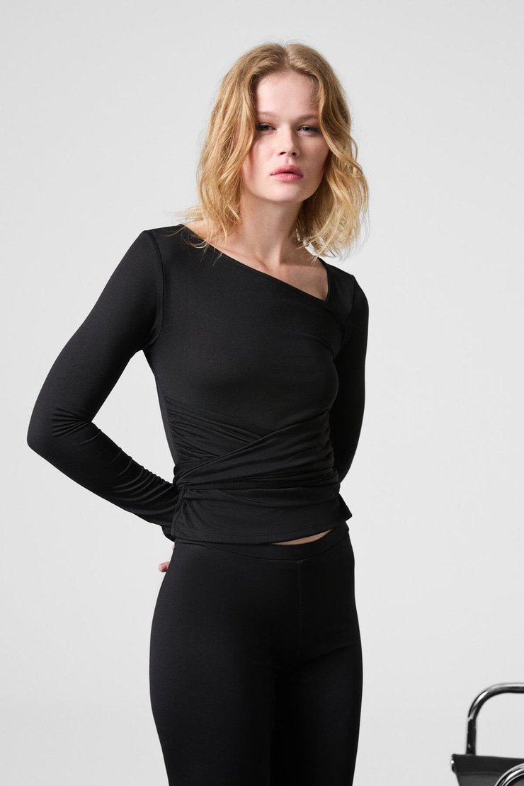 THORN Kadın Asimetrik Yaka Önü Kuşaklı Fonksiyonel Bağlama Uzun Kollu Esnek Kumaşlı Siyah Bluz