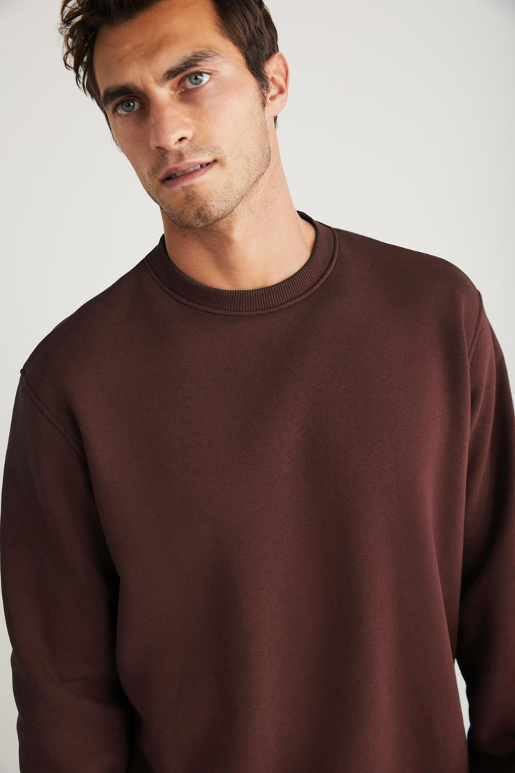 TRAVIS Erkek Organik Kumaşlı Yumuşacık Regular Fit Yuvarlak Yakalı Koyu Kahverengi Sweatshirt