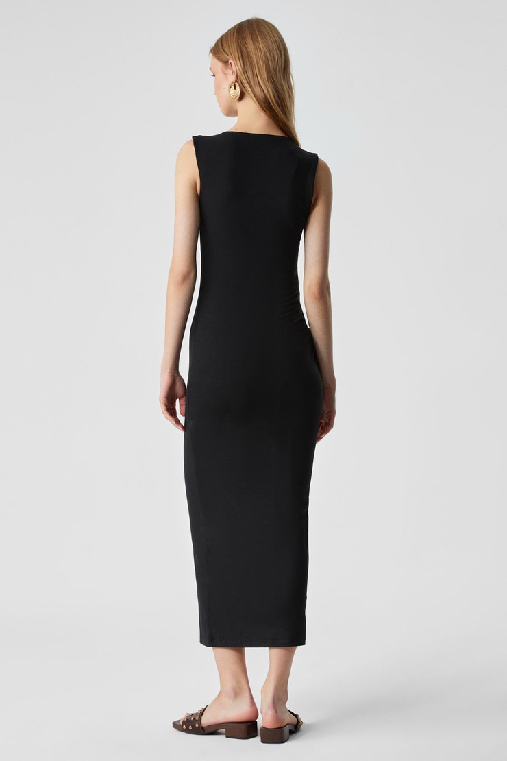 UWEN Kadın Slim Kayık Yaka Kolsuz İnce Astarlı Uzun Siyah Elbise