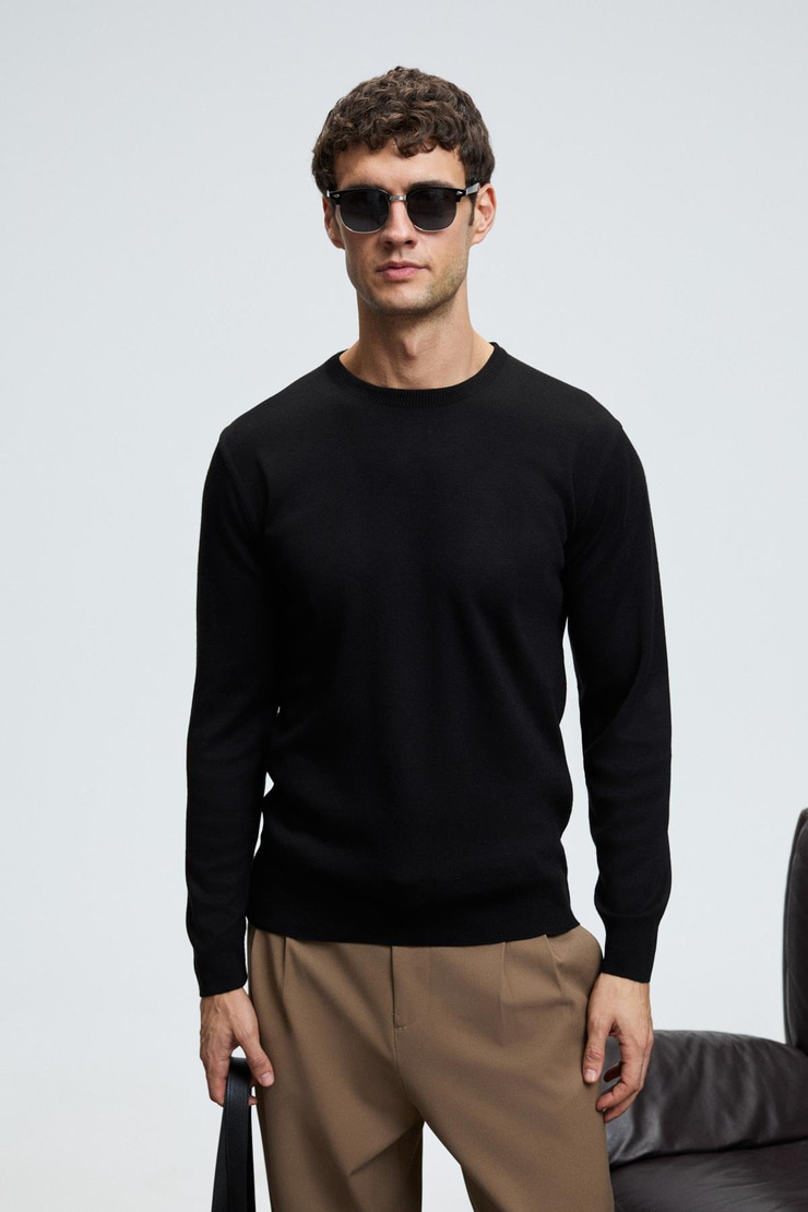 VAREX Erkek Yuvarlak Yaka Basic Slim Fit Triko Siyah Kazak