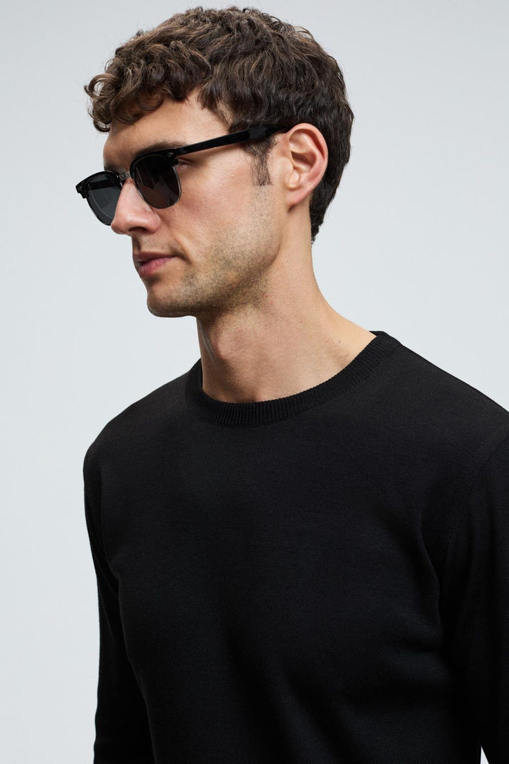 VAREX Erkek Yuvarlak Yaka Basic Slim Fit Triko Siyah Kazak