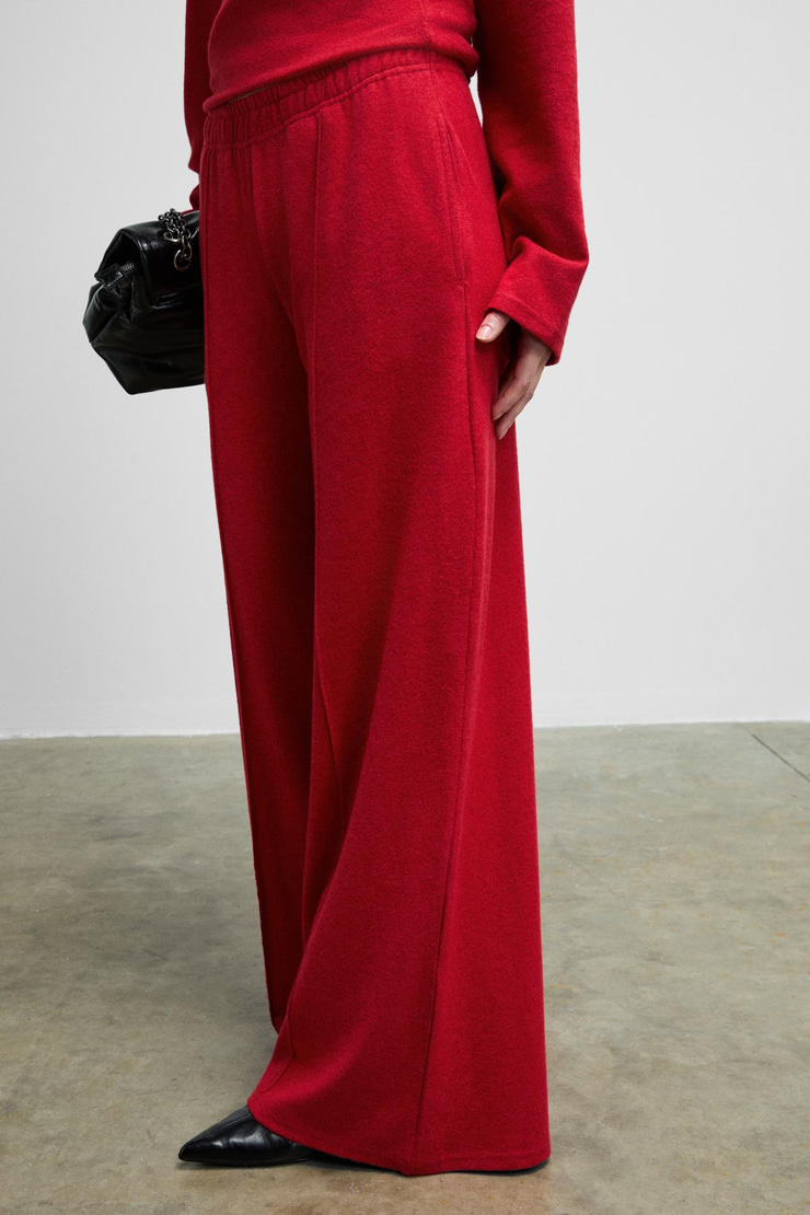 VELAN Kadın Yumuşak Ve Esnek Kumaşlı Geniş Paçalı Kırmızı Eşofman Altı