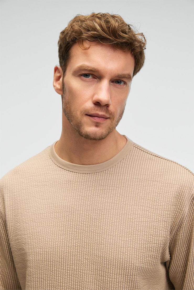 VINTAGE Erkek Kısa Kollu Yuvarlak Yaka Dokulu Gofre Kumaş Regular Fit Bej T-Shirt