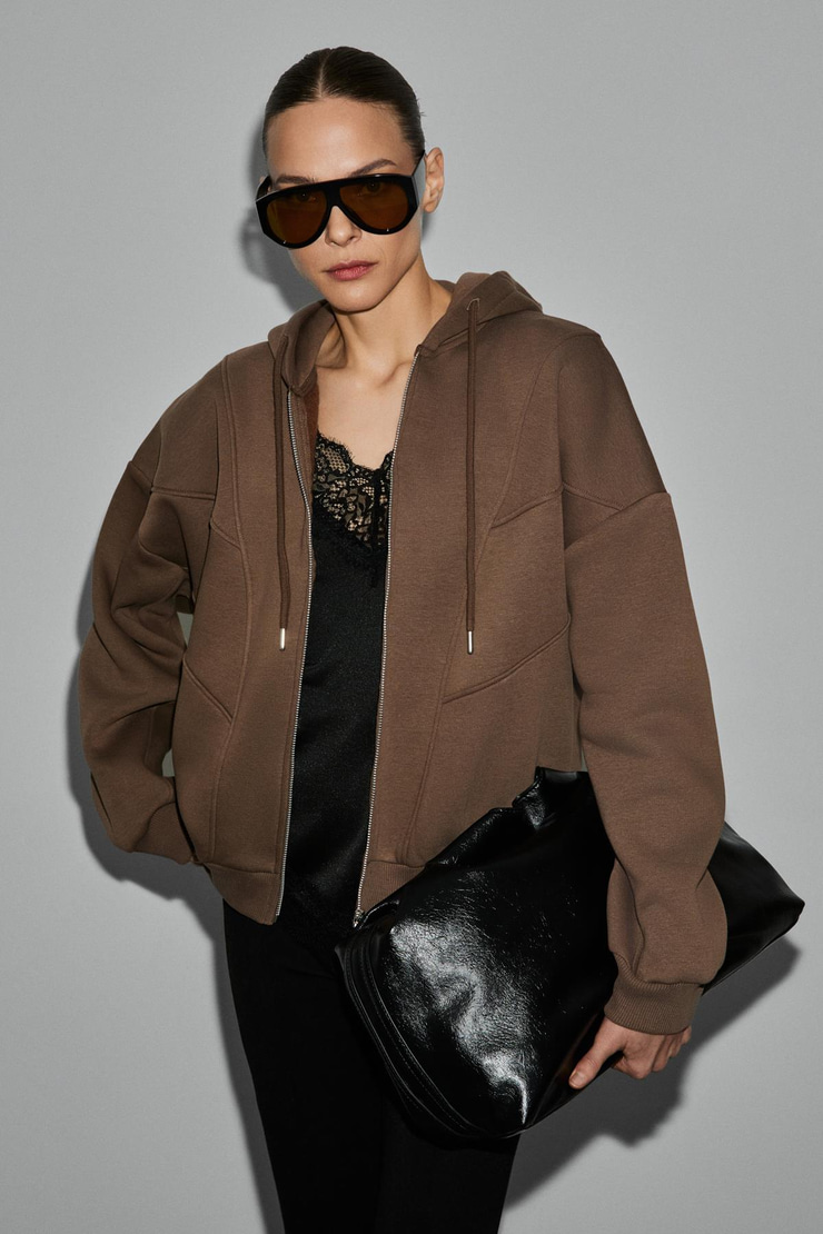 VYSELLE Kadın Önü Kesikli Metal Fermuarlı Kapüşonlu Etiket Detaylı Oversize Acı Kahve Sweatshirt