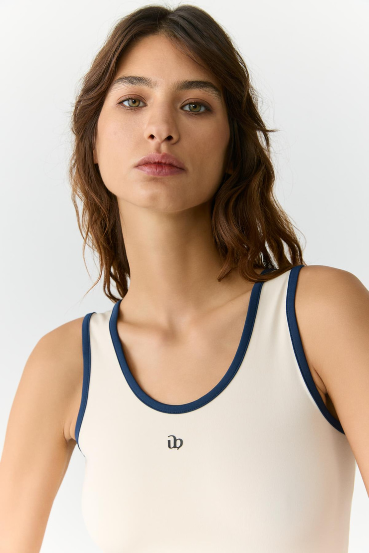 YANELİS Urban Beat Kadın Biyeli Sportswear Crop Ekru Atlet