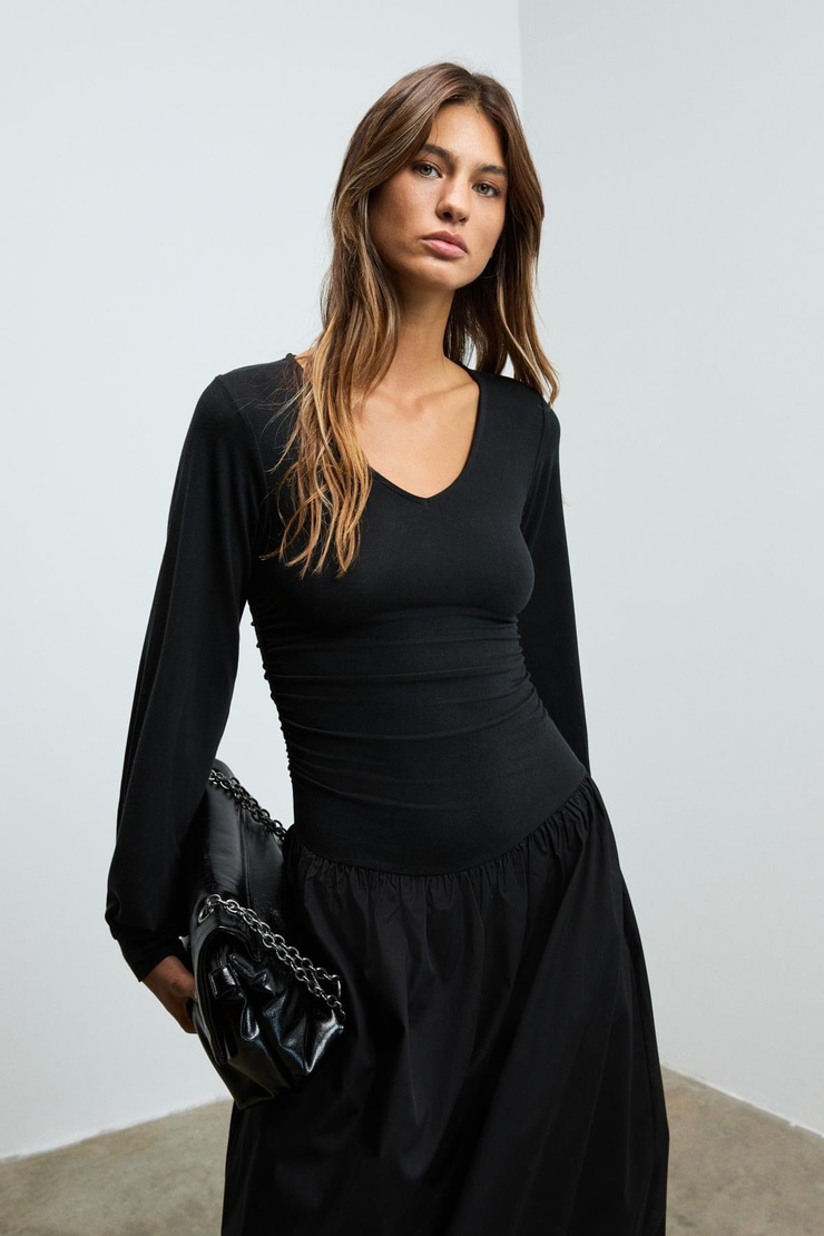 YOKEND Kadın V Yakalı Büzgü Detaylı Esnek Kumaşlı Eteği Poplin Siyah Elbise