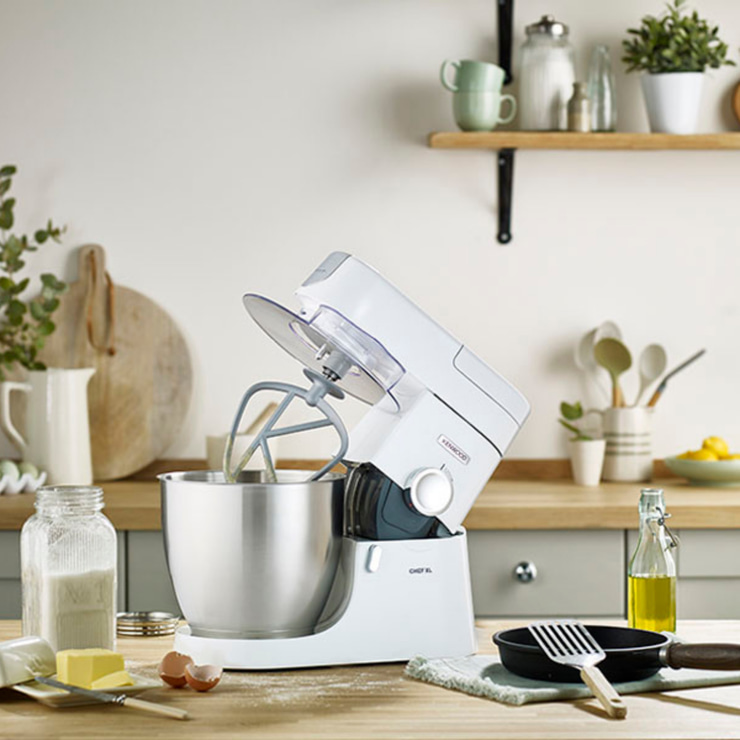 Kenwood Chef XL Mutfak Şefi Beyaz 1200 Watt 6,7 Lt KVL4100W + Airfryer Hediyeli