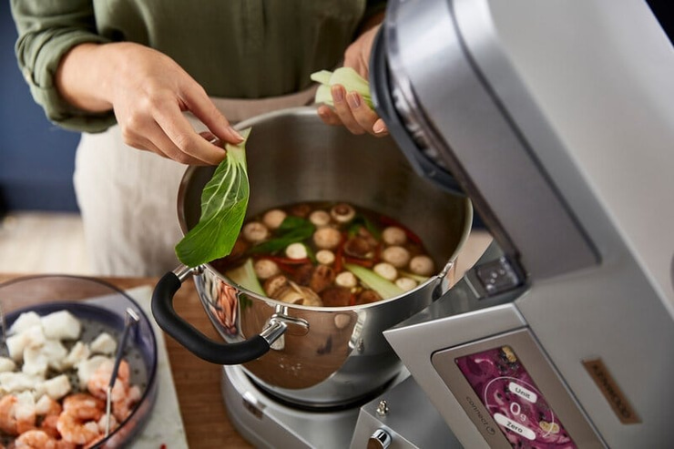 Kenwood Cooking Chef XL 6,7L Tartabilen İndüksiyon Pişirme Özellikli  Mutfak Şefi KCL95.004SI