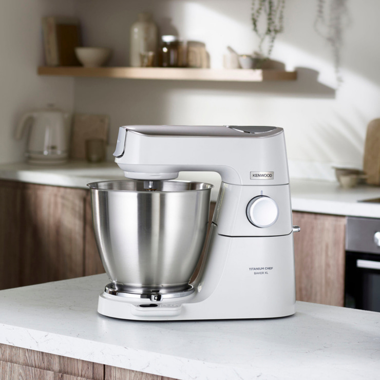 Kenwood Titanium Chef Baker XL Mutfak Şefi 7 Lt Geniş Hazne Beyaz KVL65.001WH + HFP50.000WH Airfryer Hediyeli