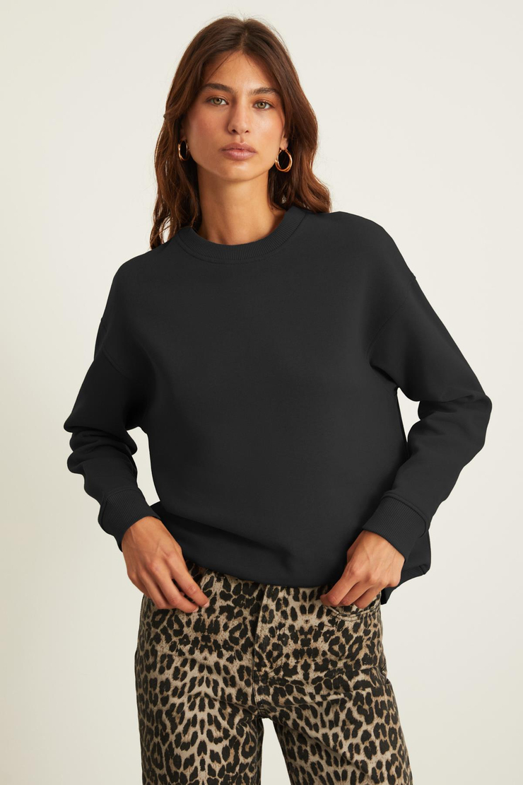 AKSELI Relaxed Oversize Siyah Tekli Sweatshirt