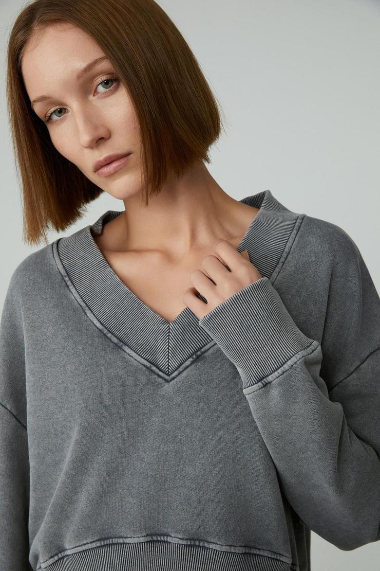 ANDREITA Kadın V Yakalı Asimetrik Oversize Açık Gri Sweatshirt