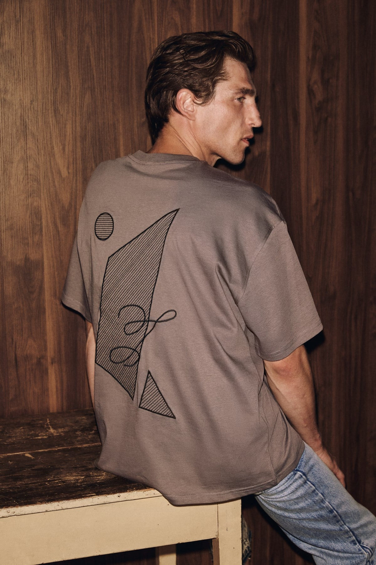 ASELA Erkek Ön Ve Arkası Nakış Detaylı Kısa Kollu Gri T-Shirt