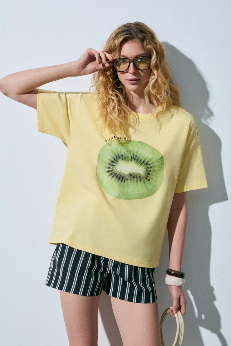 ASTERIVE Kadın Organik Pamuklu Baskılı Bisiklet Yaka Oversıze Sarı T-Shirt