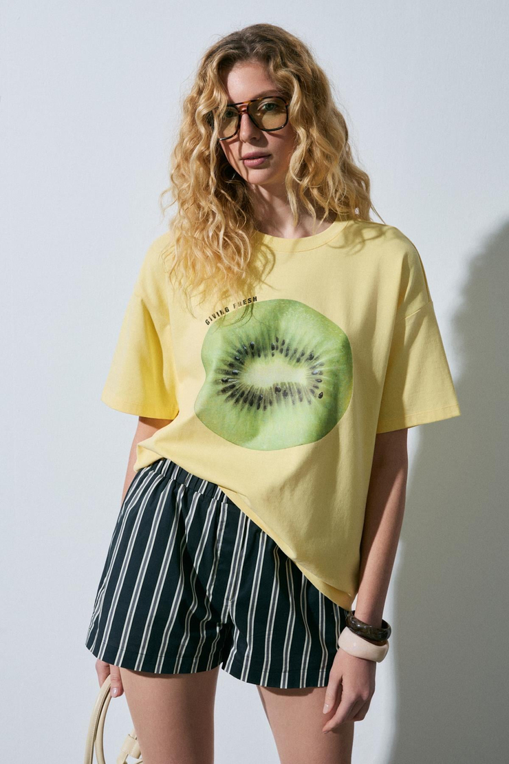 ASTERIVE Kadın Organik Pamuklu Baskılı Bisiklet Yaka Oversıze Sarı T-Shirt