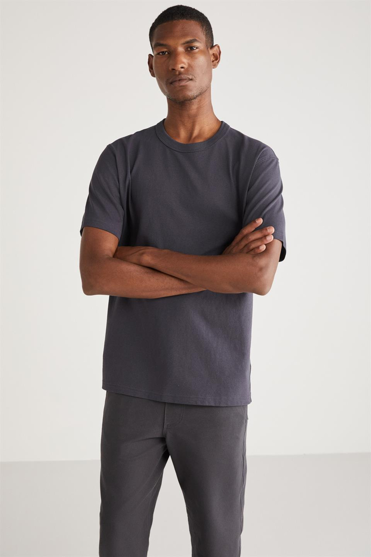 ASTONS Basic Relaxed Koyu Gri Tekli T-Shirt