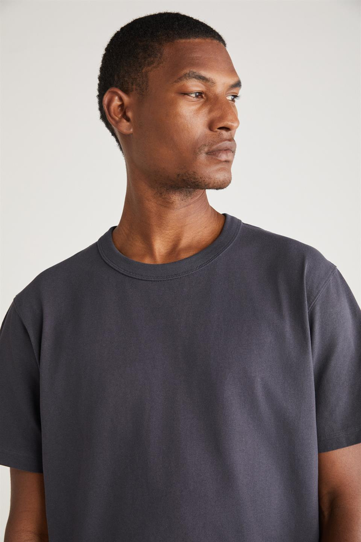 ASTONS Basic Relaxed Koyu Gri Tekli T-Shirt