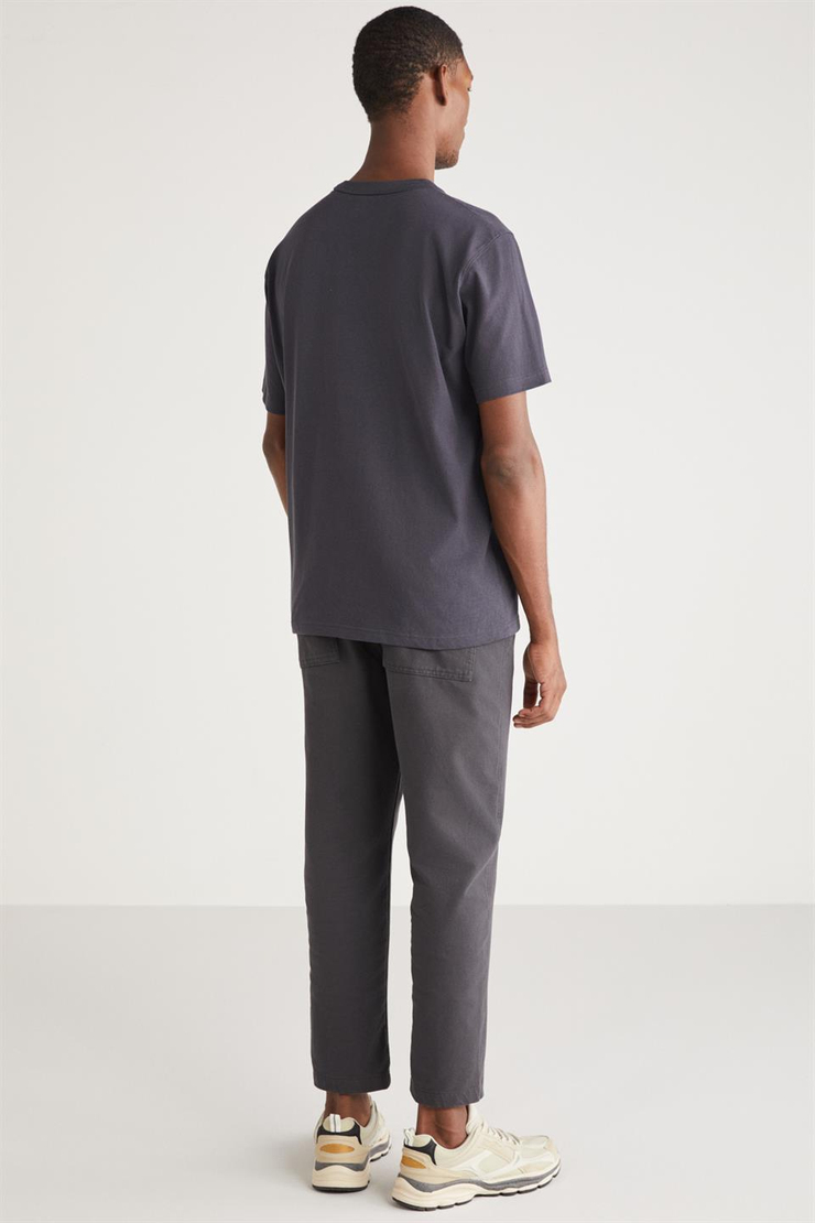 ASTONS Basic Relaxed Koyu Gri Tekli T-Shirt