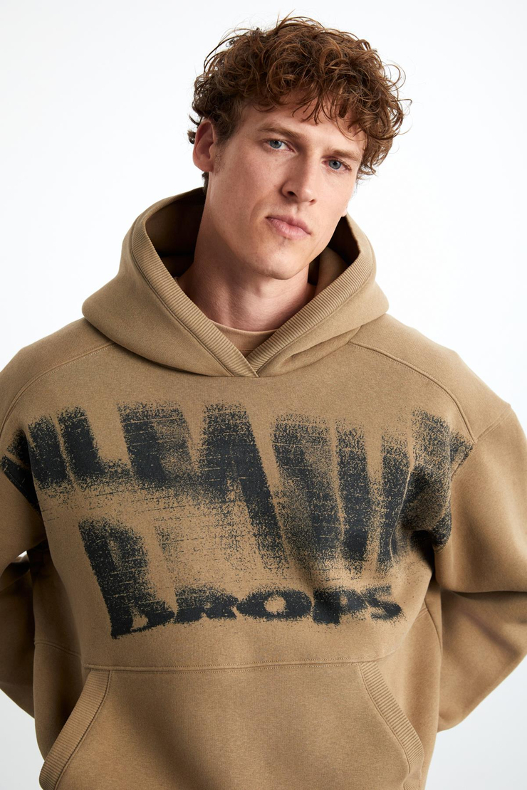 AXEL Erkek Örme 3 İplik İçi Şardonlu Baskılı Regular Fit Kapüşonlu Kanguru Cepli Vizon Sweatshirt
