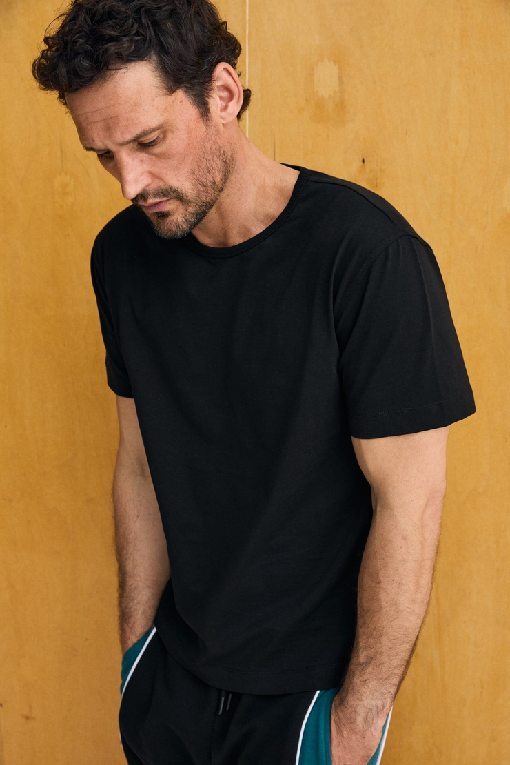 AXION Erkek %100 Organik Pamuklu Yuvarlak Yakalı Regular Fit Siyah T-Shirt