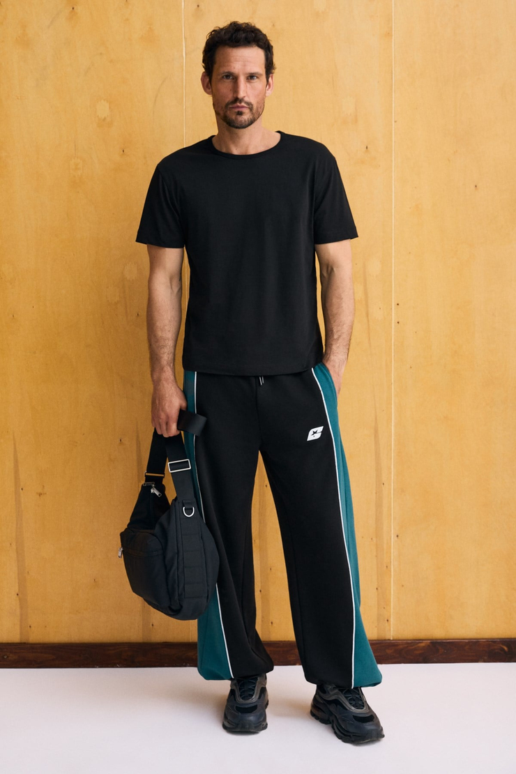AXION Erkek %100 Organik Pamuklu Yuvarlak Yakalı Regular Fit Siyah T-Shirt