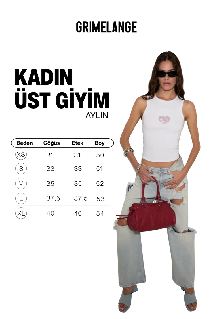 AYLIN Kadın Yumuşak Ve Esnek Kumaşlı Sırt Dekolteli Dünya Kupasına Özel Taş Baskılı Beyaz Bluz