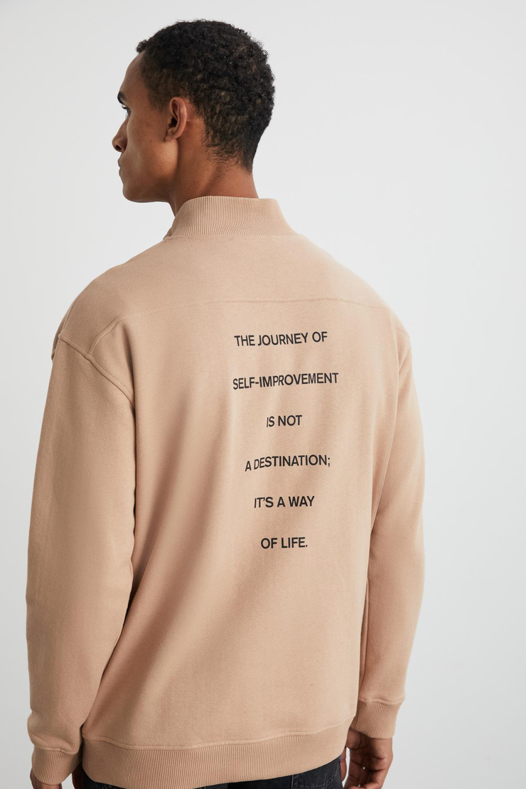 BILBOAN Erkek Pamuk Fermuar Dik Yaka Sırt Baskılı Koyu Bej Sweatshirt