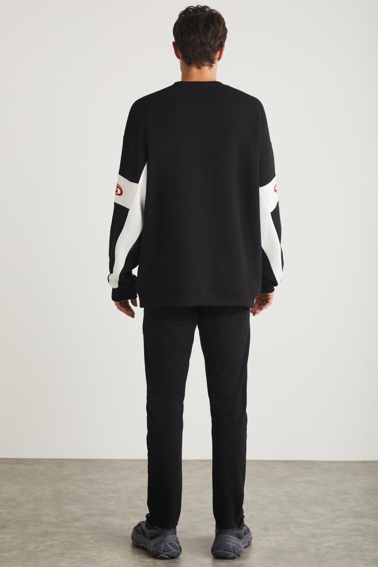 BREEZ  Oversize Siyah Tekli Sweatshirt