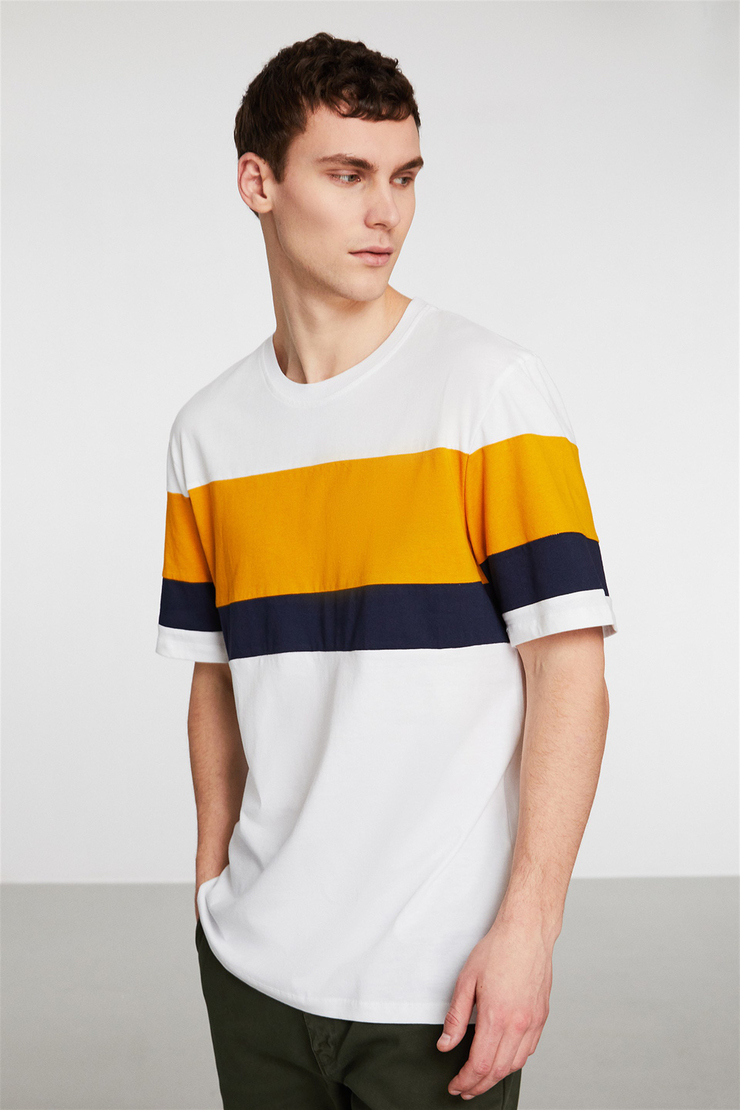 CARRIE Beyaz Erkek Renk Bloklu Yuvarlak Yaka     Comfort Fit T-Shirt