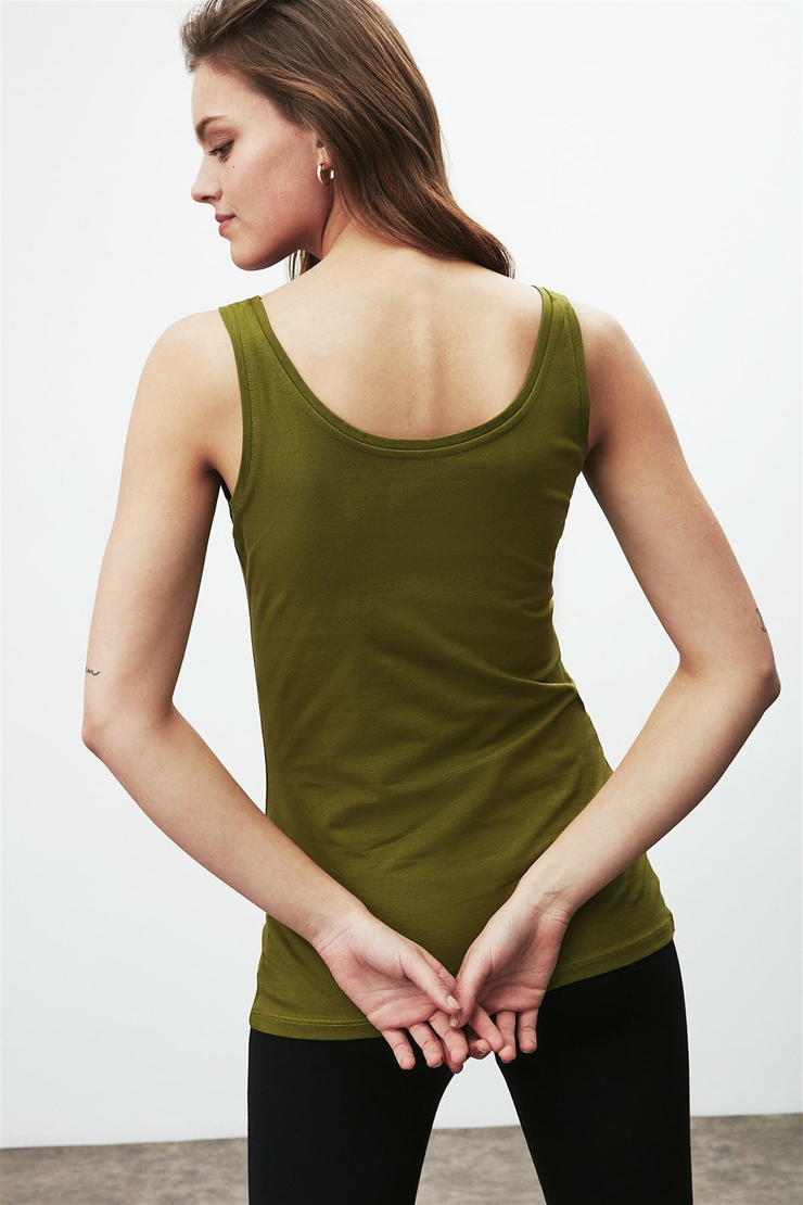 CLAIRE Kadın Yeşil Düz Renk Yuvarlak Yaka Comfort Fit T-Shirt