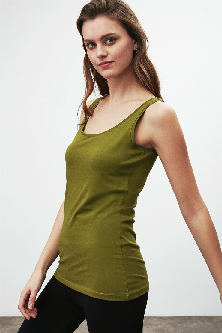 CLAIRE Kadın Yeşil Düz Renk Yuvarlak Yaka Comfort Fit T-Shirt