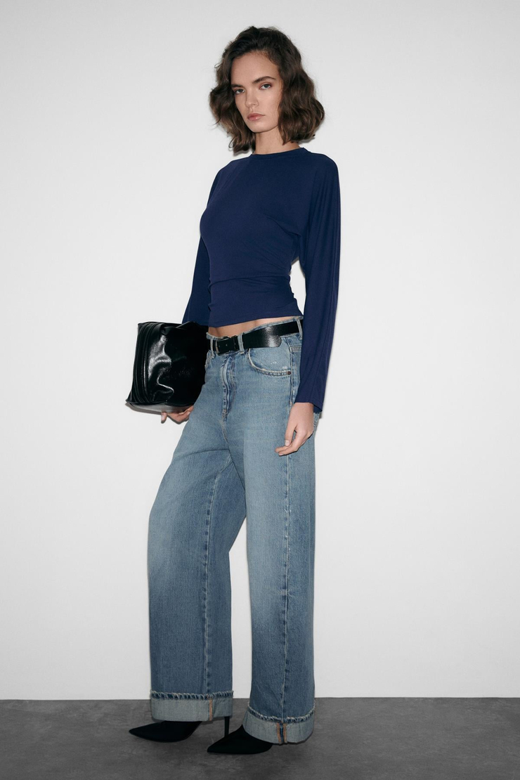 COMINO Kadın Yuvarlak Yaka Vücuda Oturan Esnek Kumaşlı Slim Fit Lacivert Bluz