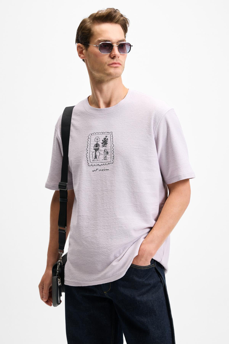 DAPPERLY Erkek Ön Baskı Ve Nakış Detaylı Organik Pamuk Bisiklet Yaka Regular Fit Lila T-Shirt