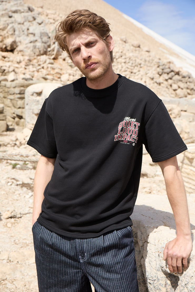 DUKI Erkek Bisiklet Yaka Organik Pamuklu Baskılı Oversıze Siyah T-Shirt