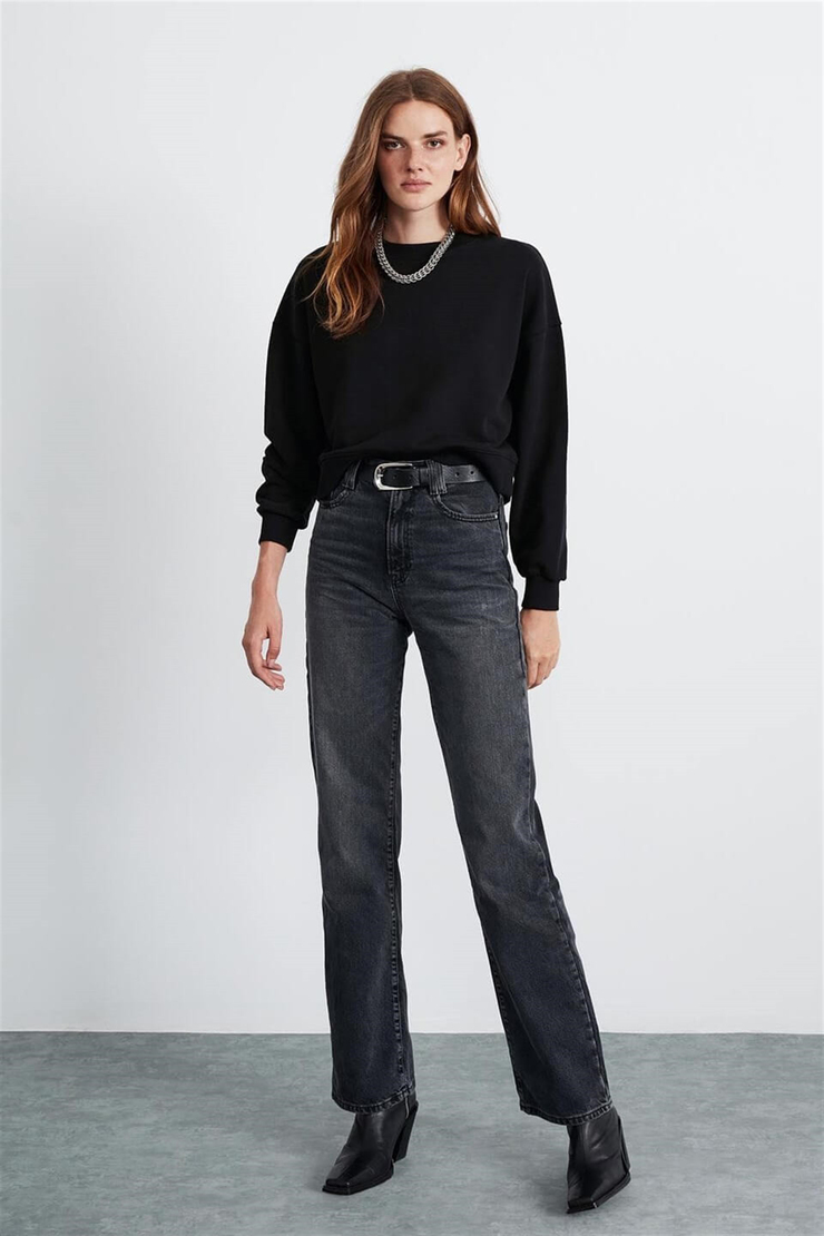 ELIZABETH Kadın Siyah Düz Renk Yuvarlak Yaka Comfort Fit Sweatshirt